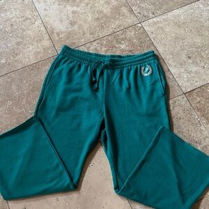 Victoria Secret wide leg sweat pants. XXL
Brand new with tags.